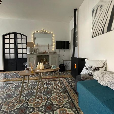 Chez Tatie Menie Bed & Breakfast Fraissé-des-Corbières Екстериор снимка