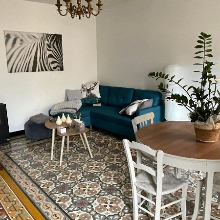 Chez Tatie Menie Bed & Breakfast Fraissé-des-Corbières Екстериор снимка