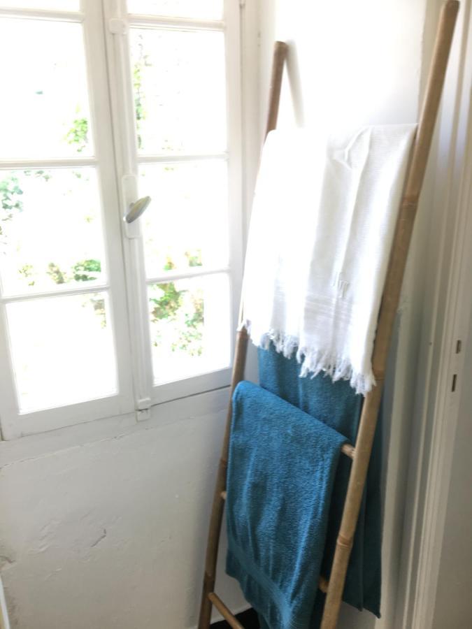 Chez Tatie Menie Bed & Breakfast Fraissé-des-Corbières Екстериор снимка