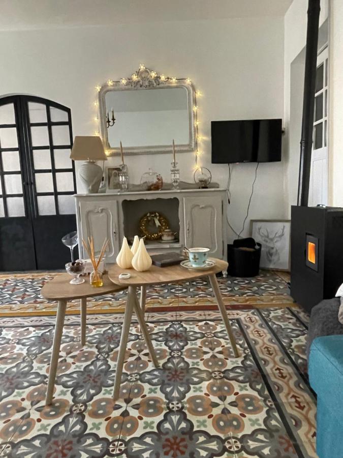 Chez Tatie Menie Bed & Breakfast Fraissé-des-Corbières Екстериор снимка